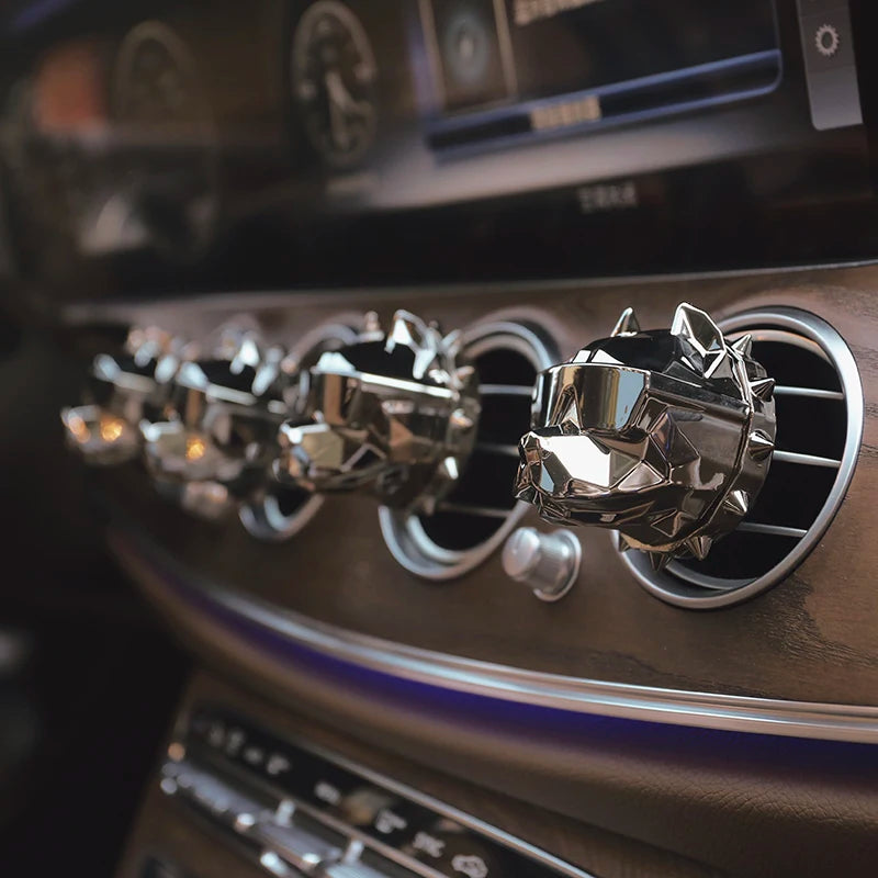 Parfum Bulldog Premium pour Voiture LuxDrive